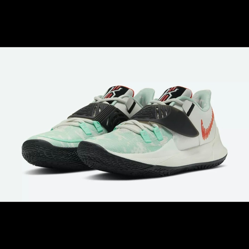 Nike Kyrie 3 Low Men's Basketball Shoes CJ1286
